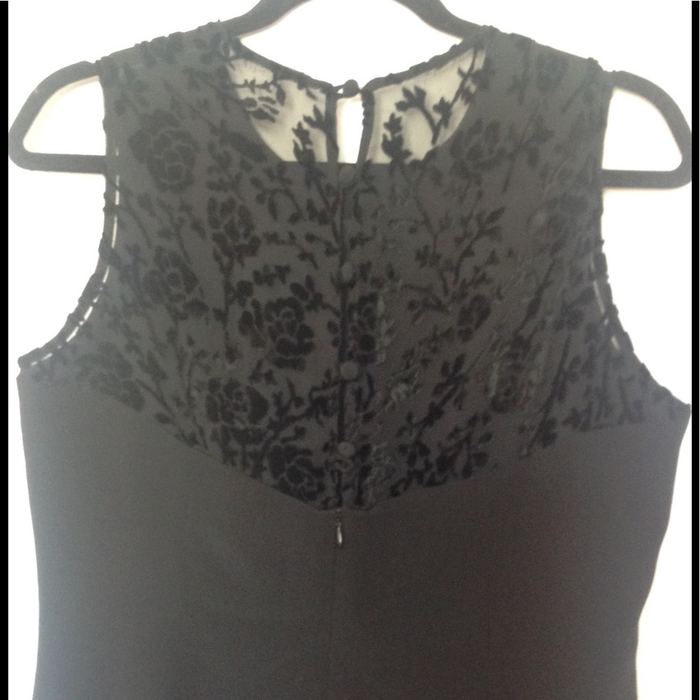 Gorgeous black 3/4 length gown - Picture 2 of 7